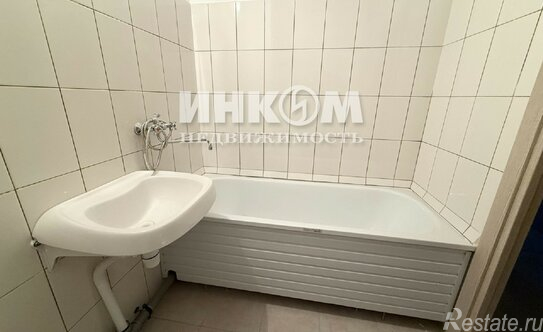 Продажа 3-комн квартиры на вторичном рынке улица Маршала Ерёменко,  д. 3 к1