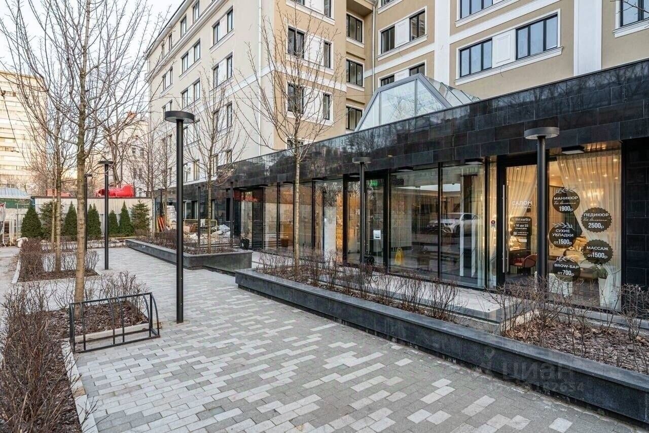 Продажа 2-комн квартиры на вторичном рынке улица Усачева, 62