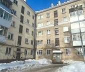 Продать Квартиры вторичка район Левобережный, Центральная улица   