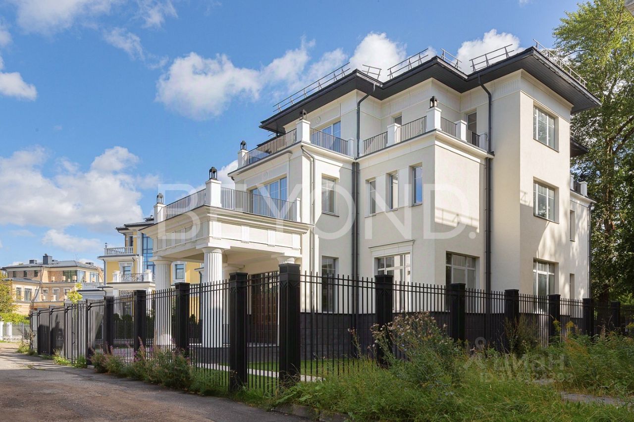 Продажа 6-комн квартиры на вторичном рынке набережная Реки Крестовки, 3Ас2