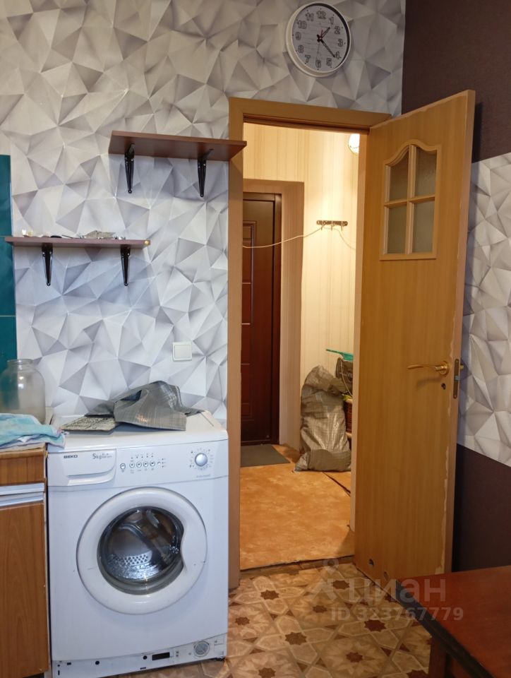 Аренда 1-комн квартиры на вторичном рынке пос. Шушары, Ленсоветовский тер., 15