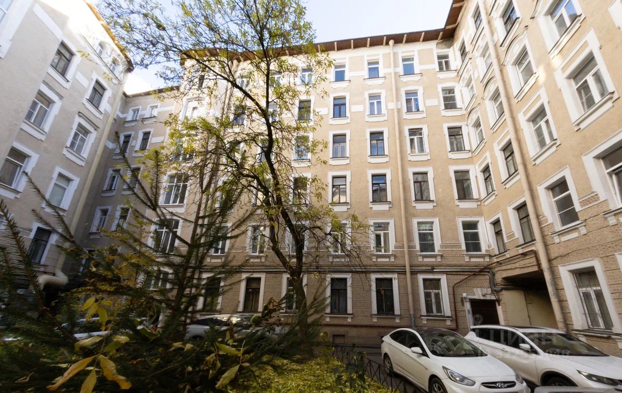 Продажа 4-комн квартиры на вторичном рынке улица Большая Зеленина, 28