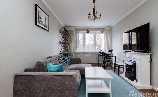 Продажа 3-комн квартиры на вторичном рынке Приморское шоссе,  д. 291