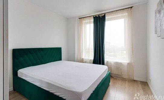 Продажа 2-комн квартиры на вторичном рынке Складочная улица,  д. 8 к2