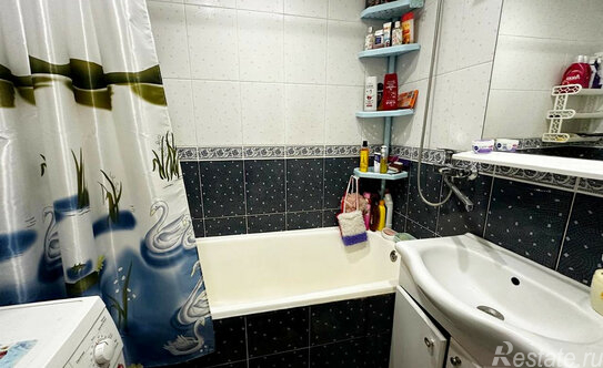 Продажа 3-комн квартиры на вторичном рынке Чехов г, Вишневый б-р,  д. 4