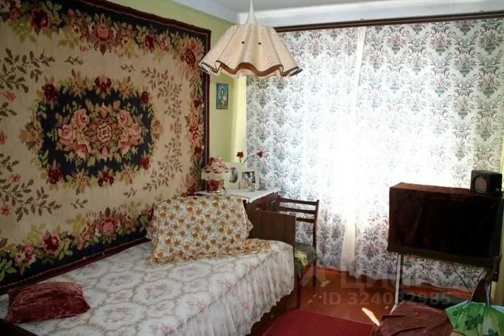 Продажа 2-комн квартиры на вторичном рынке Бухарестская улица, 31К2