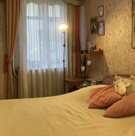 Продажа 3-комн квартиры на вторичном рынке улица Марата,  д. 10