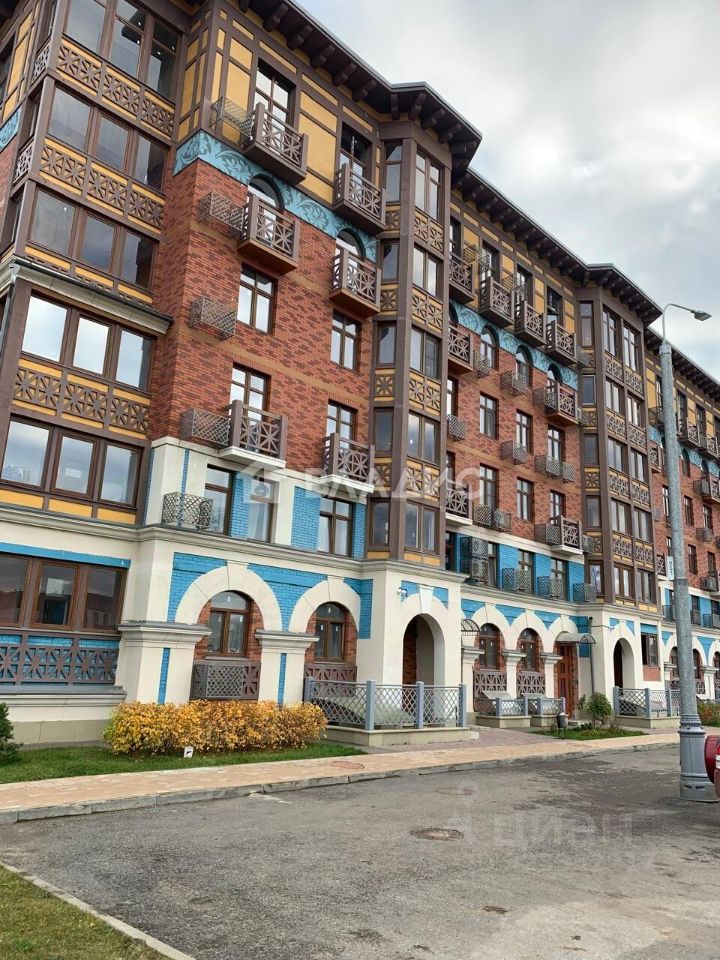 Продажа 2-комн квартиры на вторичном рынке с. Николо-Урюпино, улица Сергея Жадобкина, 6