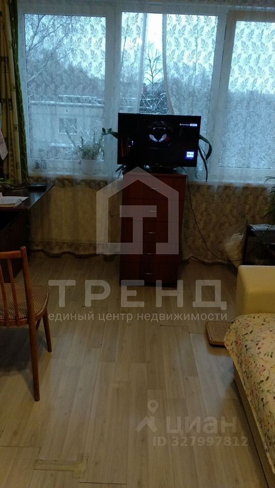 Продажа 1-комн квартиры на вторичном рынке улица Добровольцев, 18