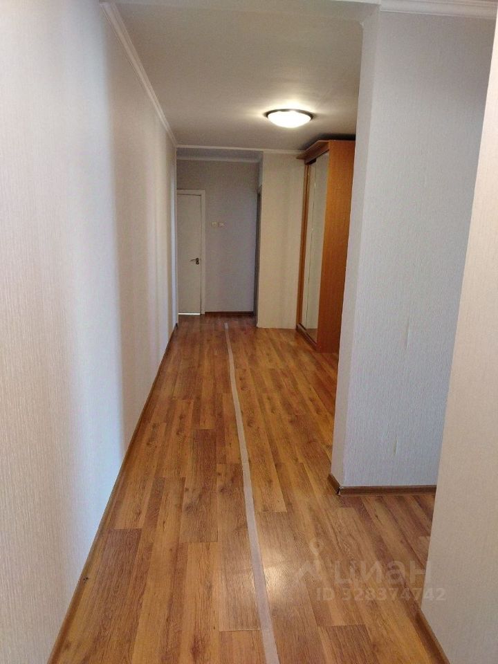 Продажа 3-комн квартиры на вторичном рынке Королев, улица Калининградская, 17к1