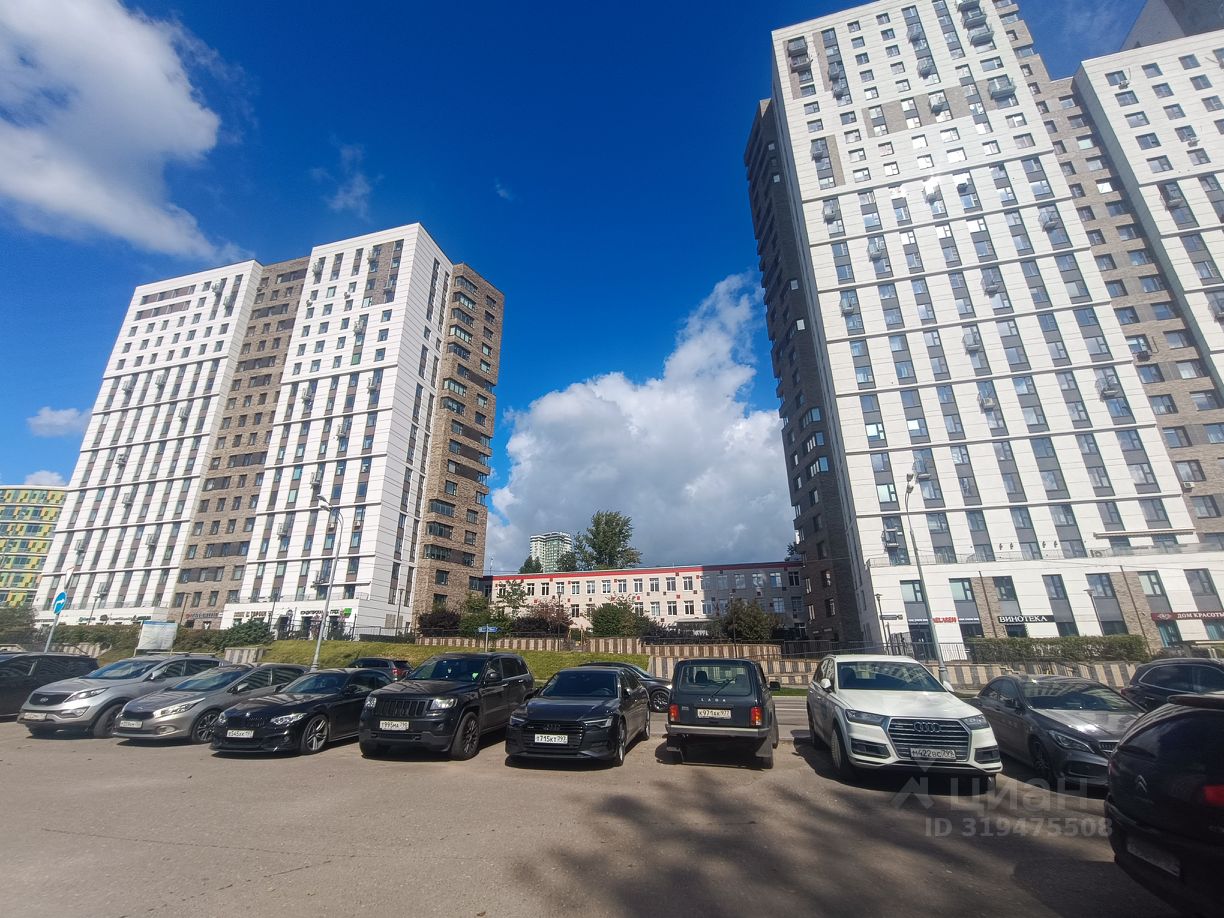 Продажа 2-комн квартиры на вторичном рынке Карамышевская набережная, 36