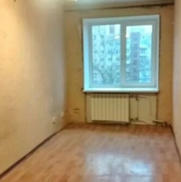 Продажа 4-комн квартиры на вторичном рынке Стачек пр-кт,  д. 160