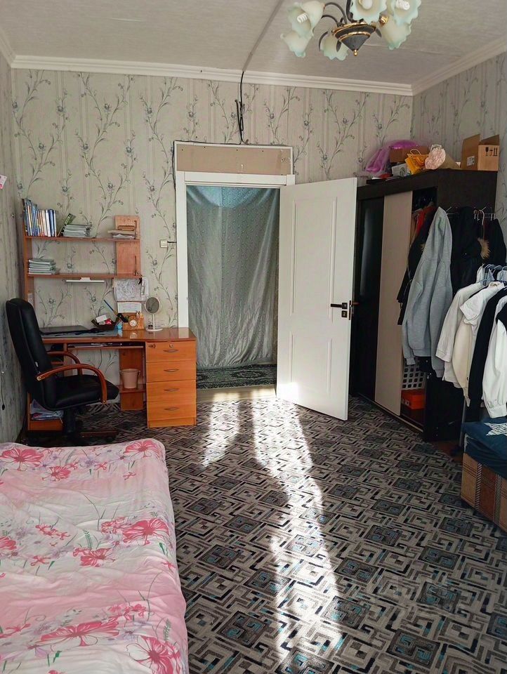 Продажа 3-комн квартиры на вторичном рынке Курляндская улица, 20