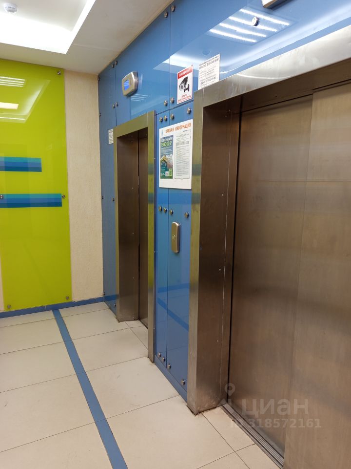 Продажа 2-комн квартиры на вторичном рынке Мурино, проспект Авиаторов Балтики, 11/1