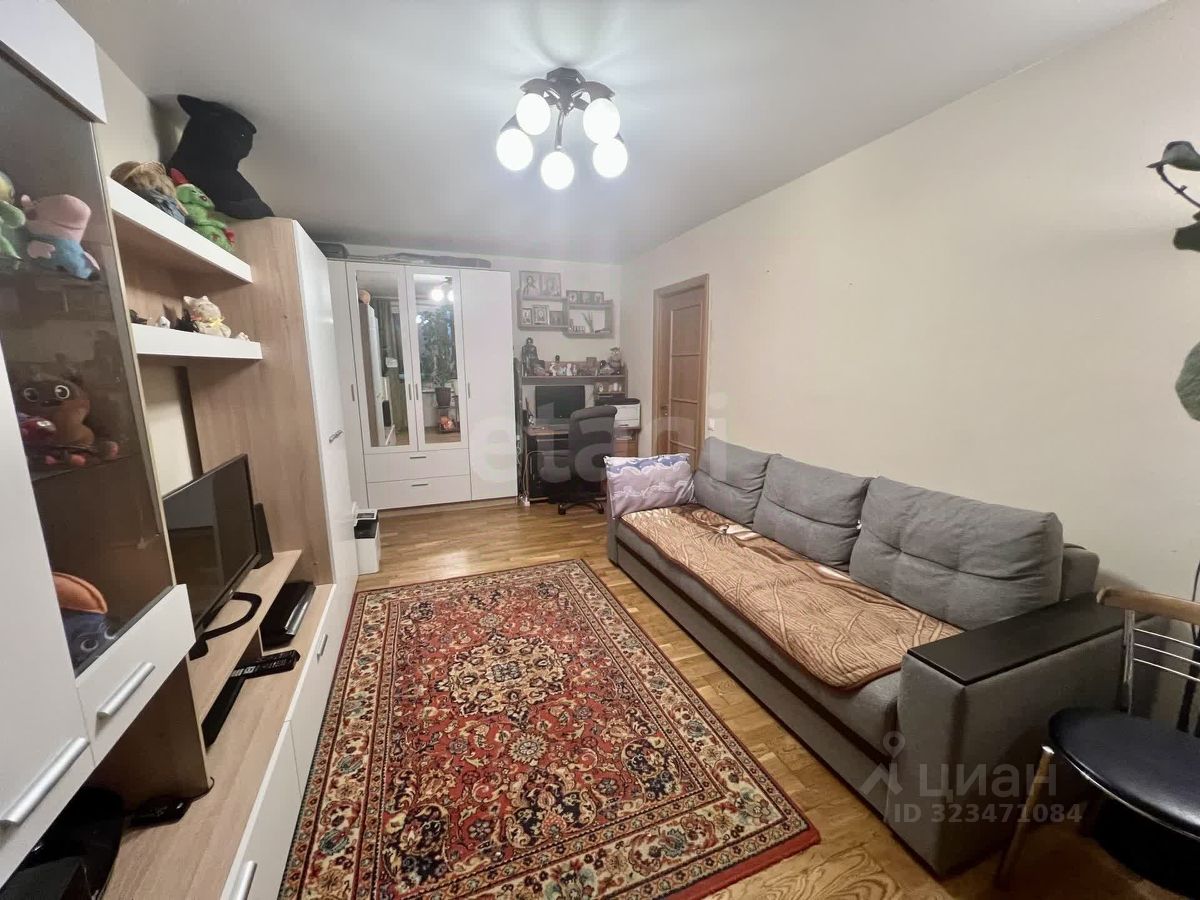 Продажа 2-комн квартиры на вторичном рынке улица Академика Павлова, 27К1