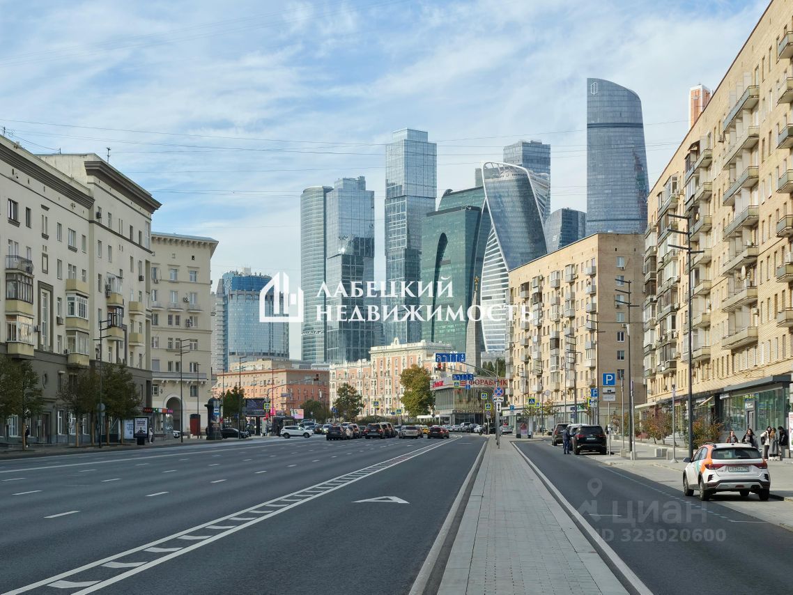 Продажа 3-комн квартиры на вторичном рынке Большая Дорогомиловская улица, 10
