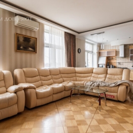 Продажа 4-комн квартиры на вторичном рынке Бассейная ул,  д. 27