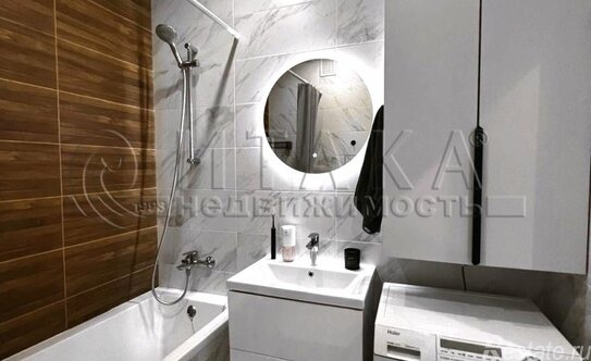 Продажа 1-комн квартиры на вторичном рынке проспект Авиаконструкторов,  д. 54 с1