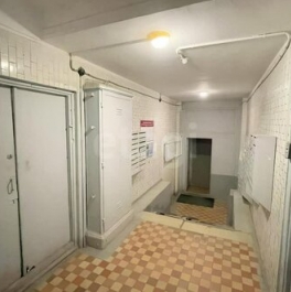 Продажа 1-комн квартиры на вторичном рынке Нахимовский пр-кт,  д. 41/45,  к. 2