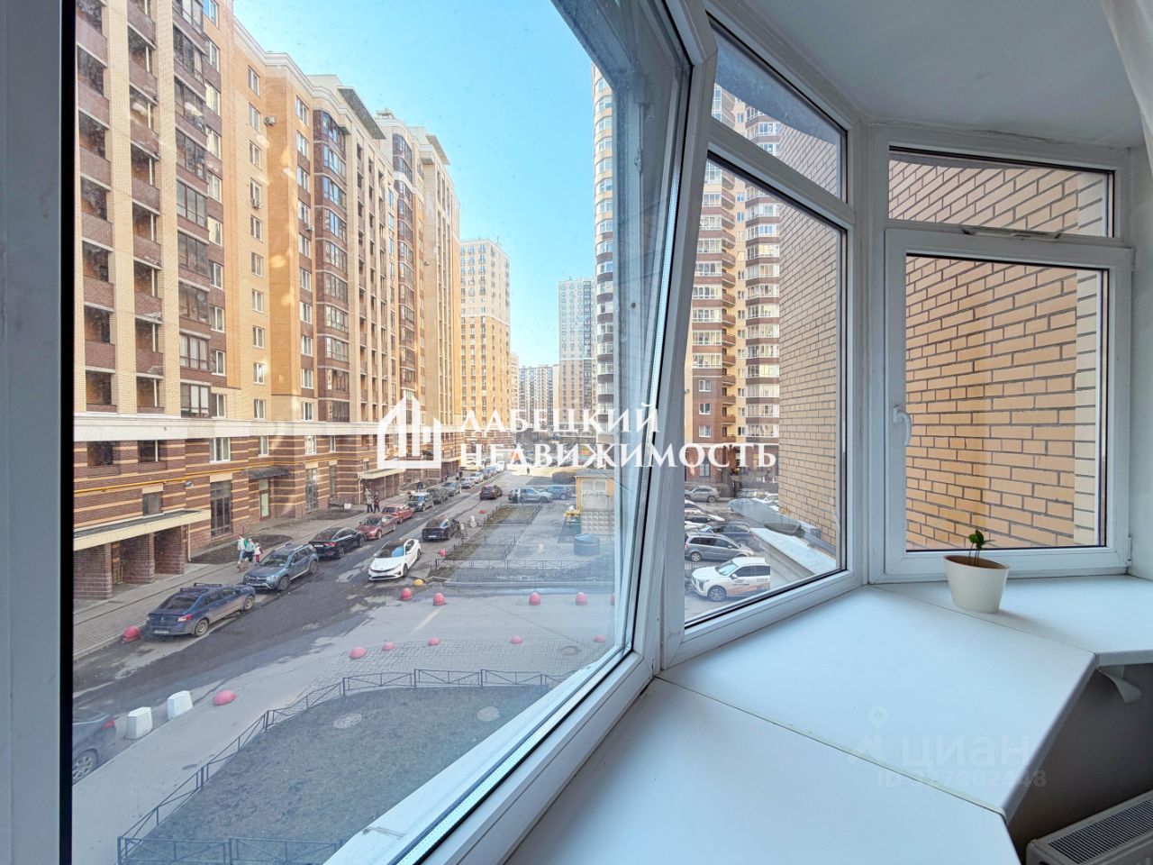 Продажа 1-комн квартиры на вторичном рынке Кудрово г., проспект Строителей, 2