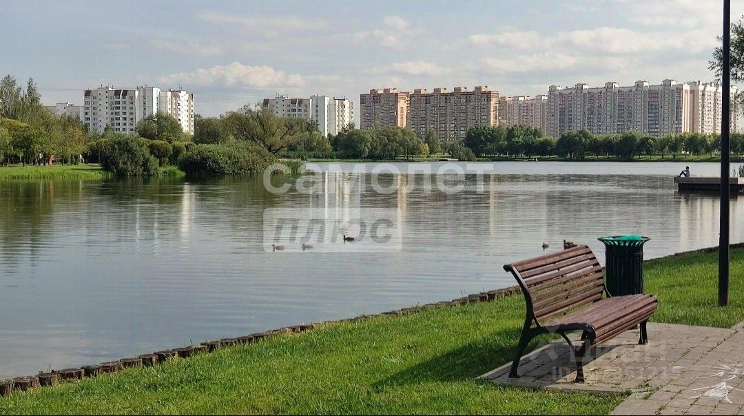 Продажа 2-комн квартиры на вторичном рынке улица Адмирала Лазарева, 55