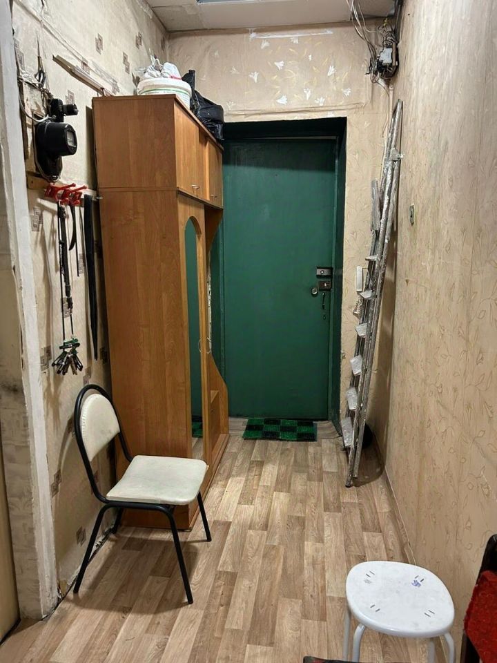 Продажа комнаты набережная Кутузова, 32