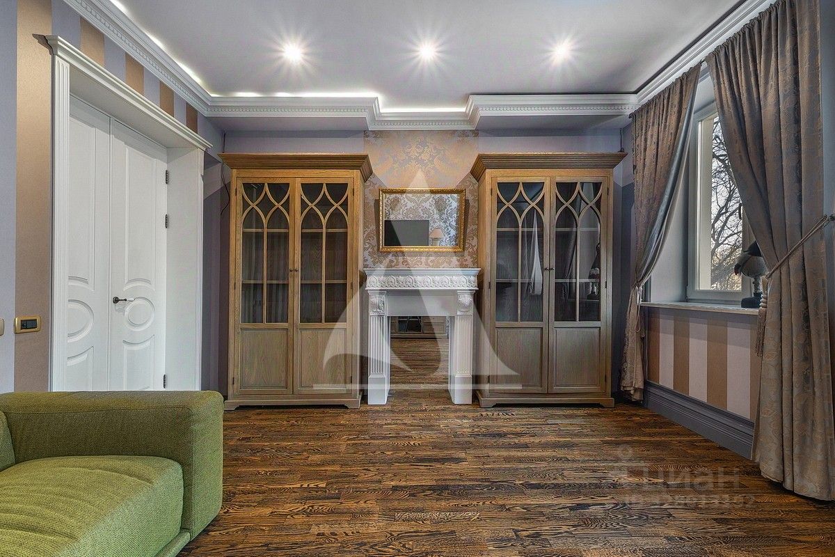 Продажа 3-комн квартиры на вторичном рынке улица Кондратюка, 1