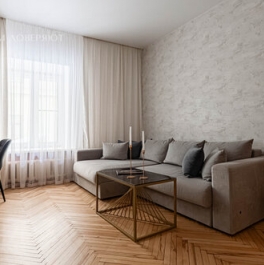 Продажа 2-комн квартиры на вторичном рынке Английская набережная,  д. 46