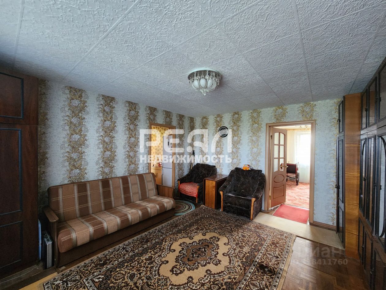 Продажа 3-комн квартиры на вторичном рынке д. Бегуницы, 23