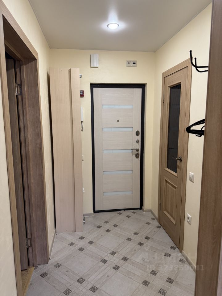 Аренда 1-комн квартиры на вторичном рынке с. Домодедово, улица Высотная, 3к1