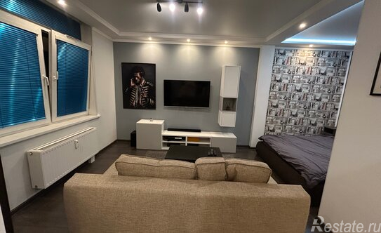 Продажа 1-комн квартиры на вторичном рынке Маршала Блюхера пр-кт,  д. 9 к2