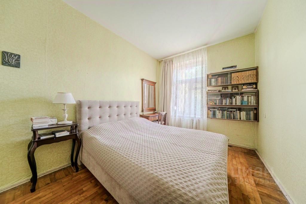 Продажа 2-комн квартиры на вторичном рынке Ярославская улица, 4А