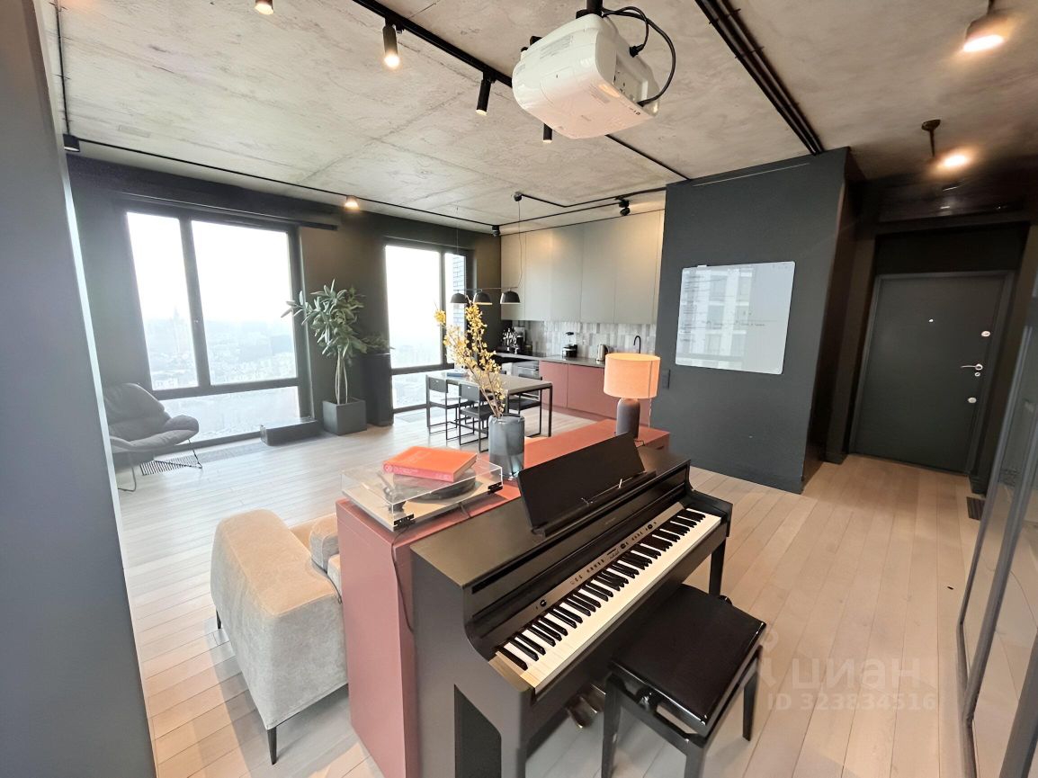 Продажа 3-комн квартиры на вторичном рынке Ходынская улица, 2