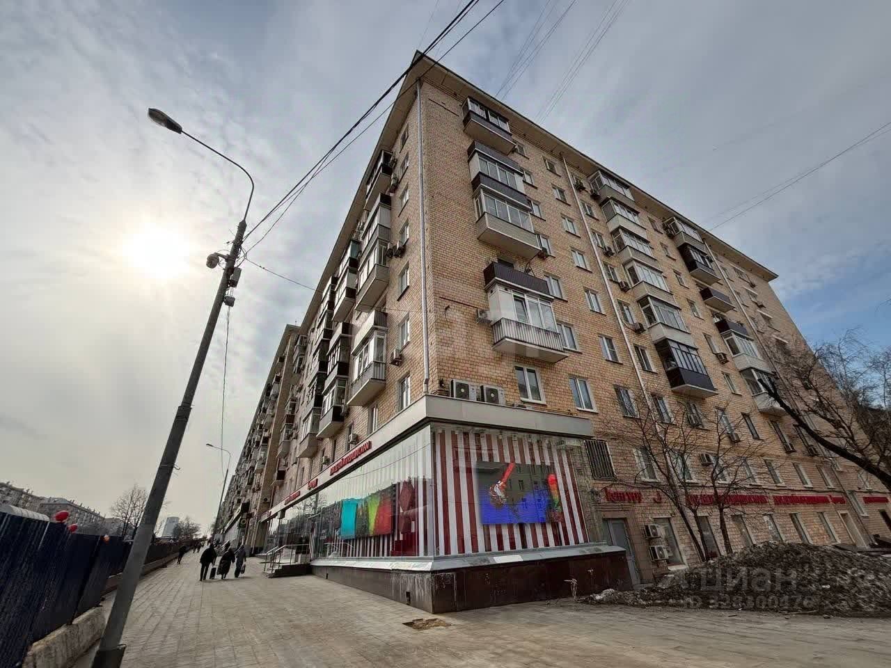 Продажа 2-комн квартиры на вторичном рынке Ленинский проспект, 74