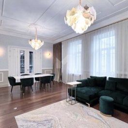 Продажа 4-комн квартиры на вторичном рынке Обыденский 1-й пер,  д. 9/12