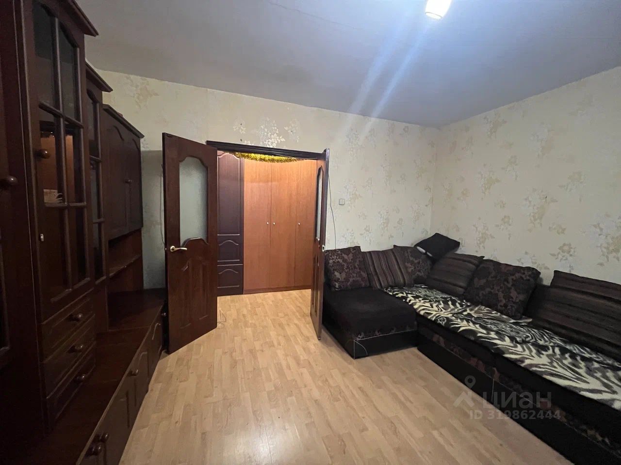 Продажа 2-комн квартиры на вторичном рынке Лобня, улица Чехова, 12