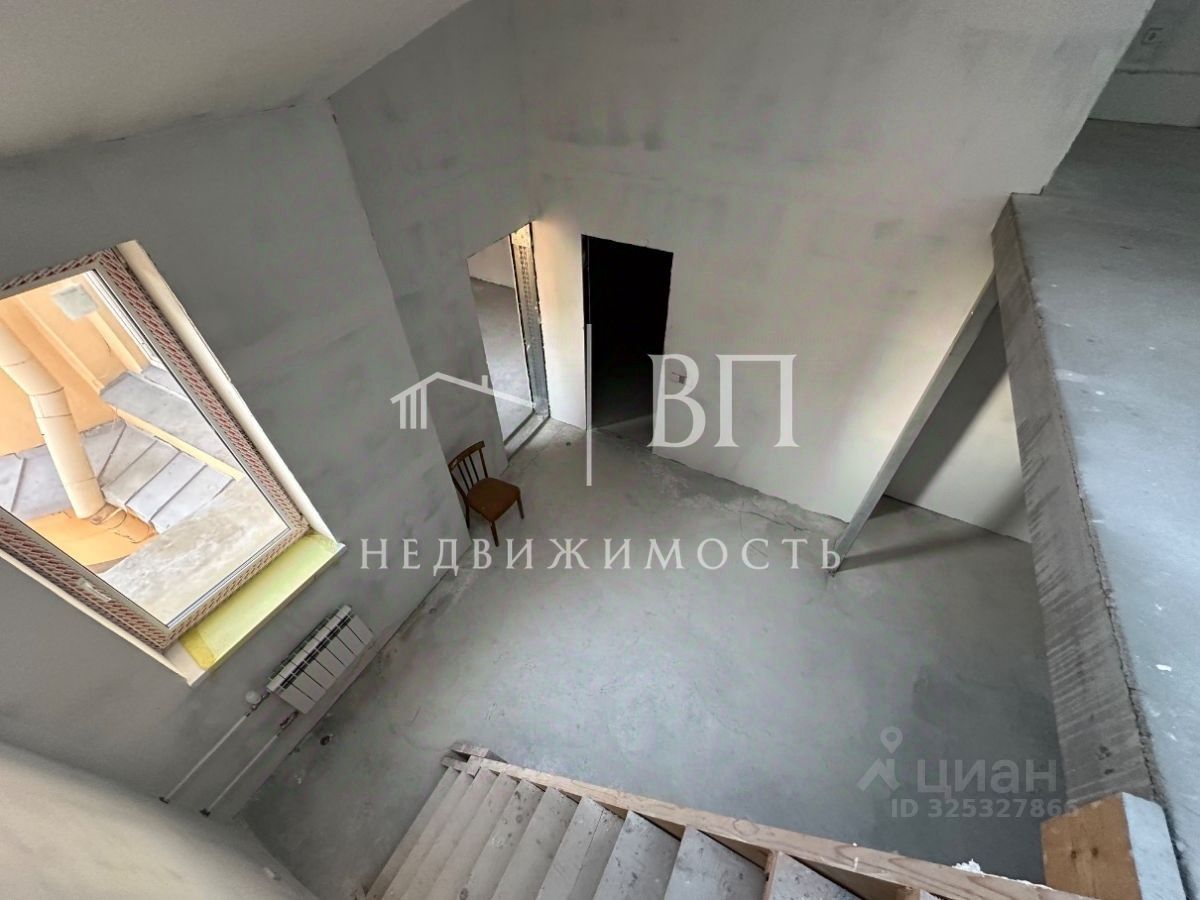 Продажа 5-комн квартиры на вторичном рынке 7-я Васильевского острова линия, 28