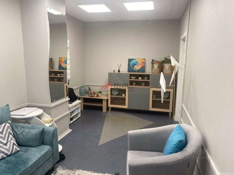 Продажа торгового помещения Южнобутовская улица,  д. 62