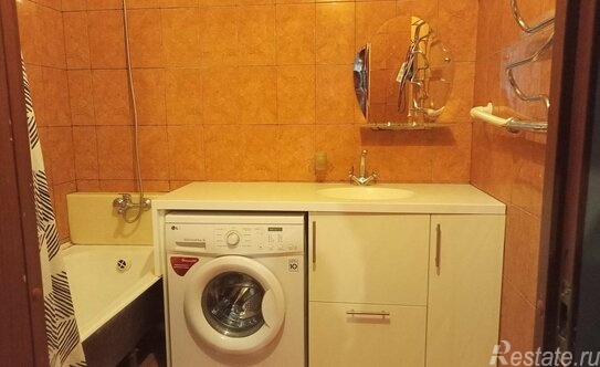 Продажа 2-комн квартиры на вторичном рынке Красное Село г, Спирина ул,  д. 15