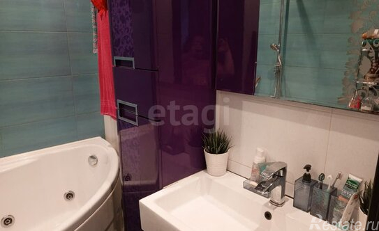 Продажа 1-комн квартиры на вторичном рынке Пейзажная улица,  д. 16 к1