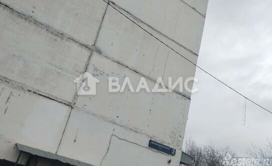 Продажа 1-комн квартиры на вторичном рынке Интернациональная улица,  д. 2