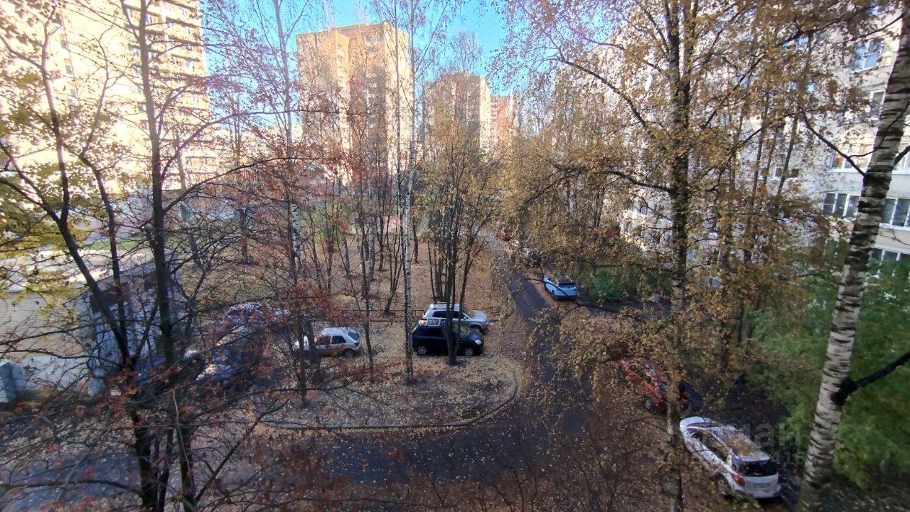 Продажа 1-комн квартиры на вторичном рынке Серебристый бульвар, 15