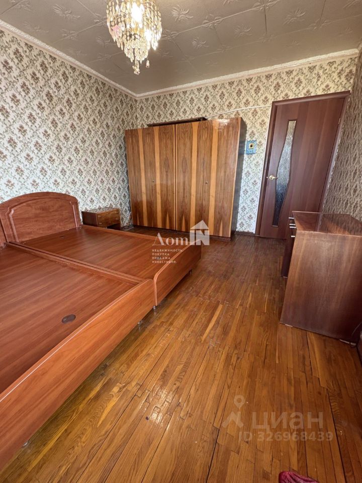 Продажа 2-комн квартиры на вторичном рынке улица Десантников, 34