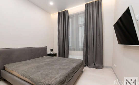 Продажа 2-комн квартиры на вторичном рынке Александра Матросова ул,  д. 3 с1