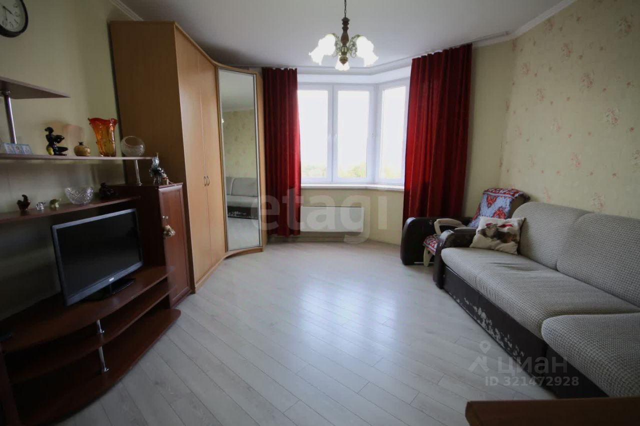 Продажа 1-комн квартиры на вторичном рынке Ивантеевка, Школьная улица, 1