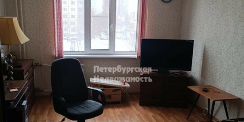 2-комн квартира Карпатская М. ул,  д. 21
