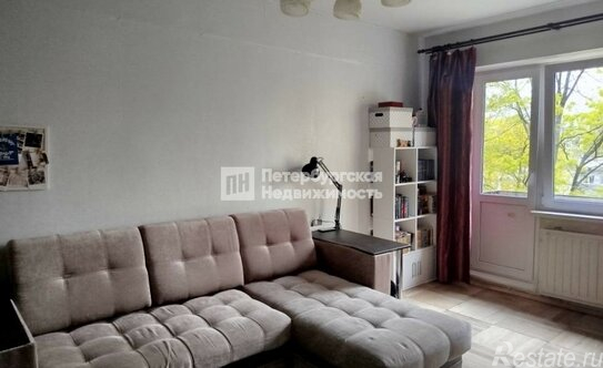 Продажа 2-комн квартиры на вторичном рынке проспект Мечникова,  д. 17