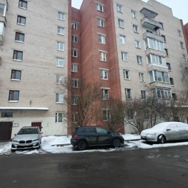 Продажа 1-комн квартиры на вторичном рынке Петергоф г, Чичеринская ул,  д. 13 к1