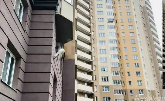 Продажа 2-комн квартиры на вторичном рынке Богатырский пр-кт,  д. 60 к2