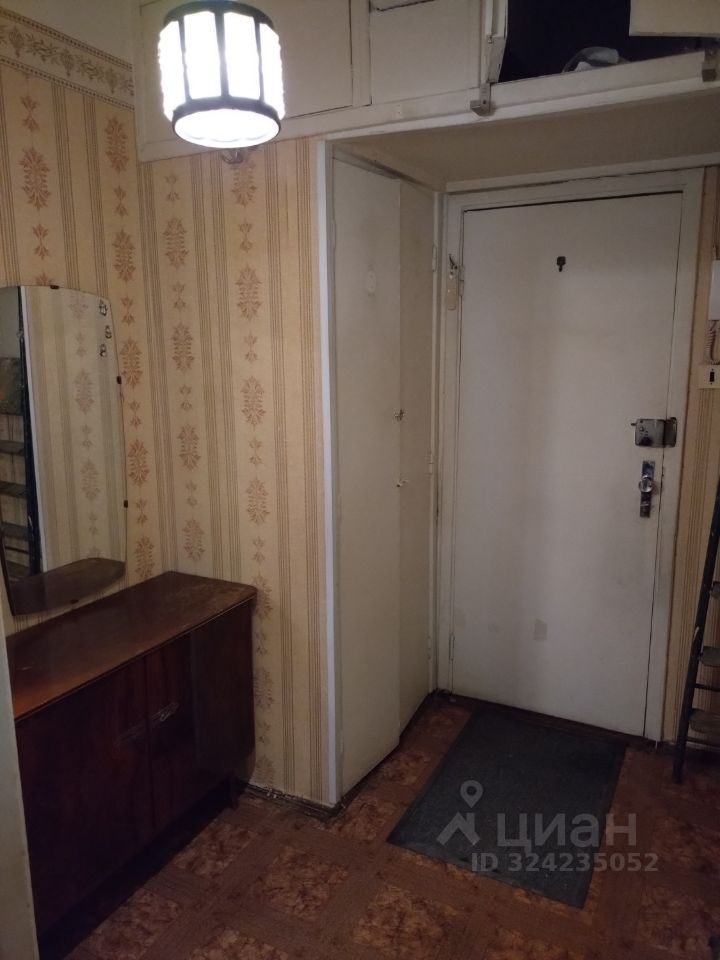 Продажа 1-комн квартиры на вторичном рынке Будапештская улица,  д. 5К2